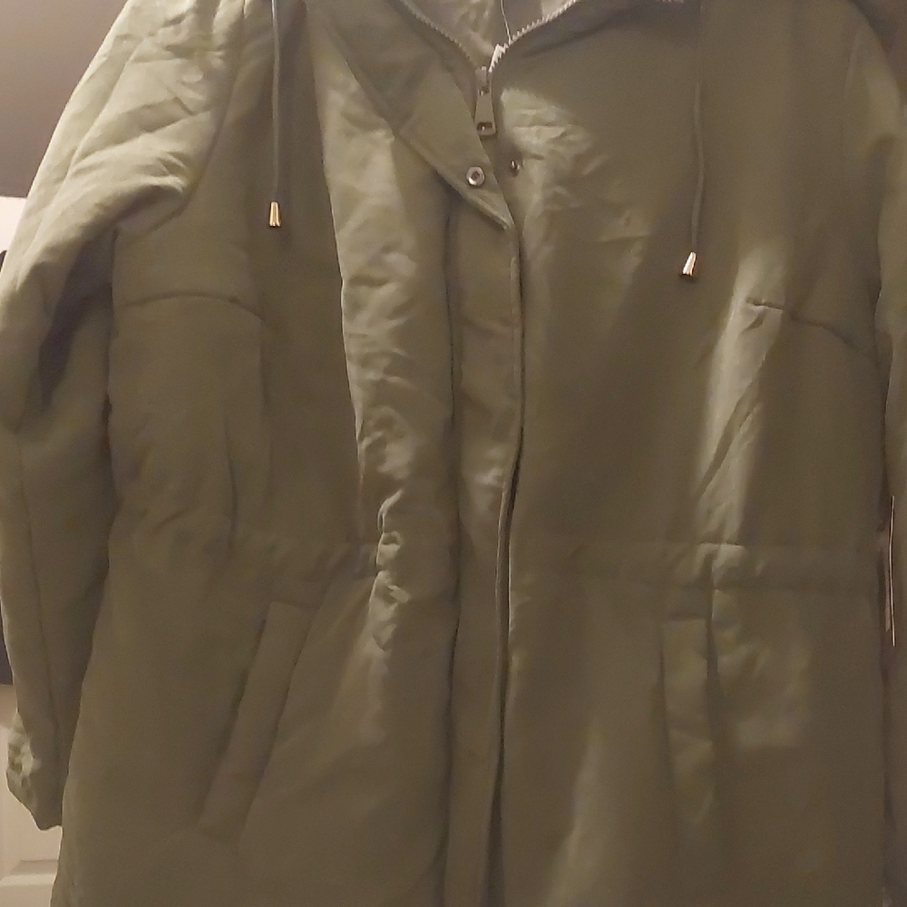 Women's Green Puffer Jacket